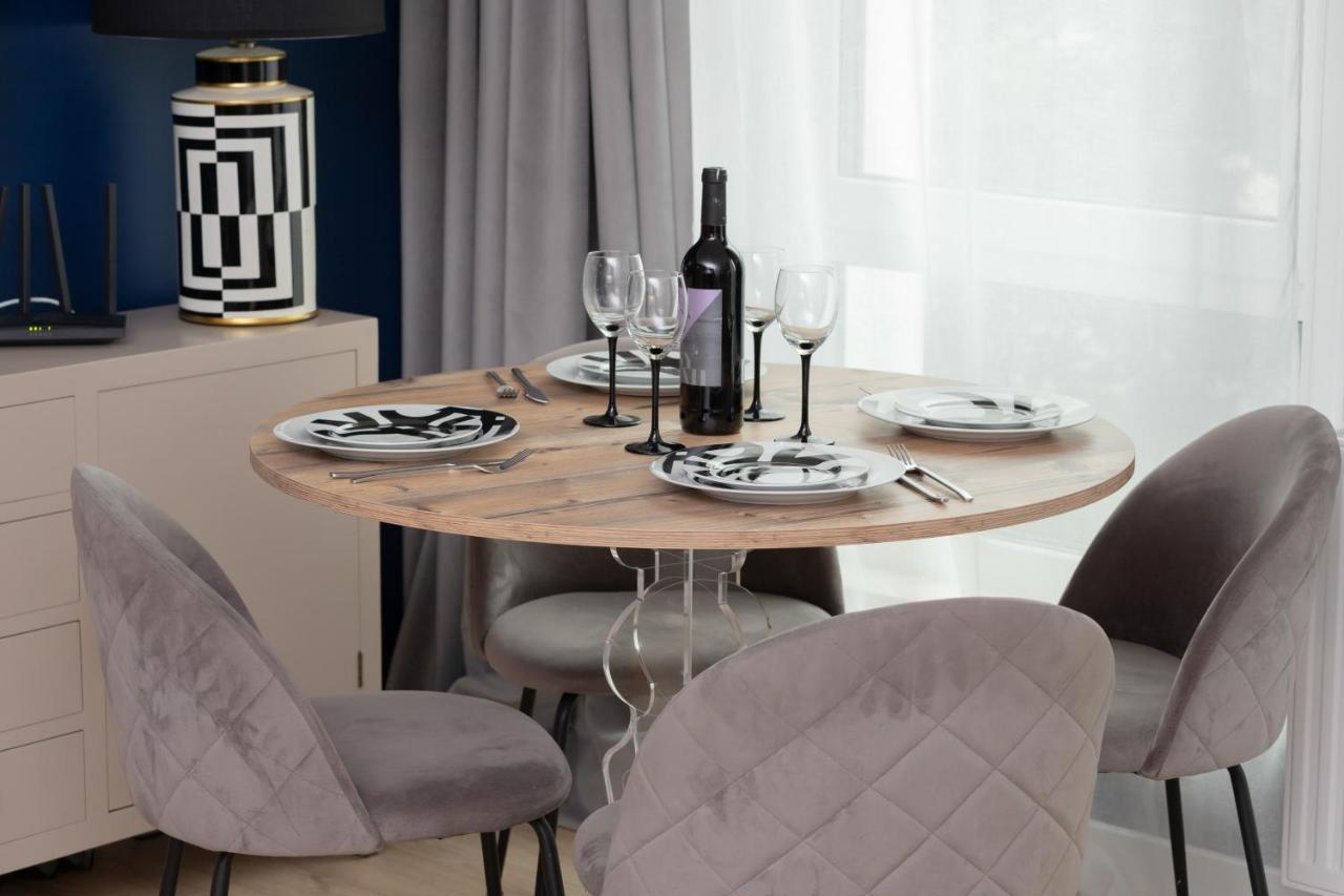Apartment Stylish Atol With Free Parking In The Heart Of By Renters Danzig